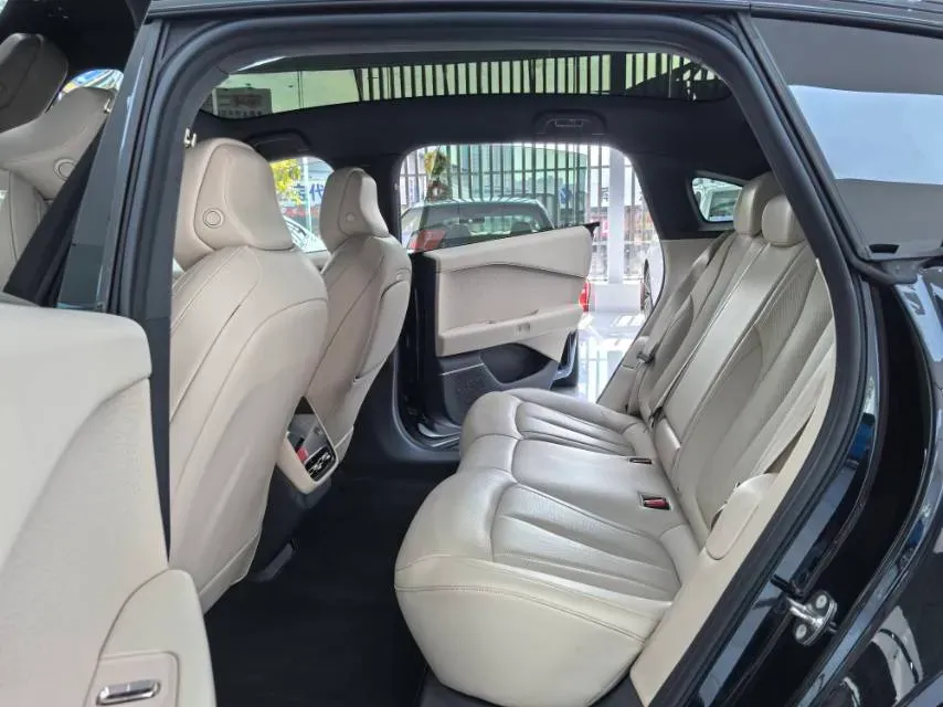 2024 Xpeng P7+ BEV 60.7KWH,autocango,china used car exporter,china ev exporter,chinese used car exporter,chinese used ev exporter