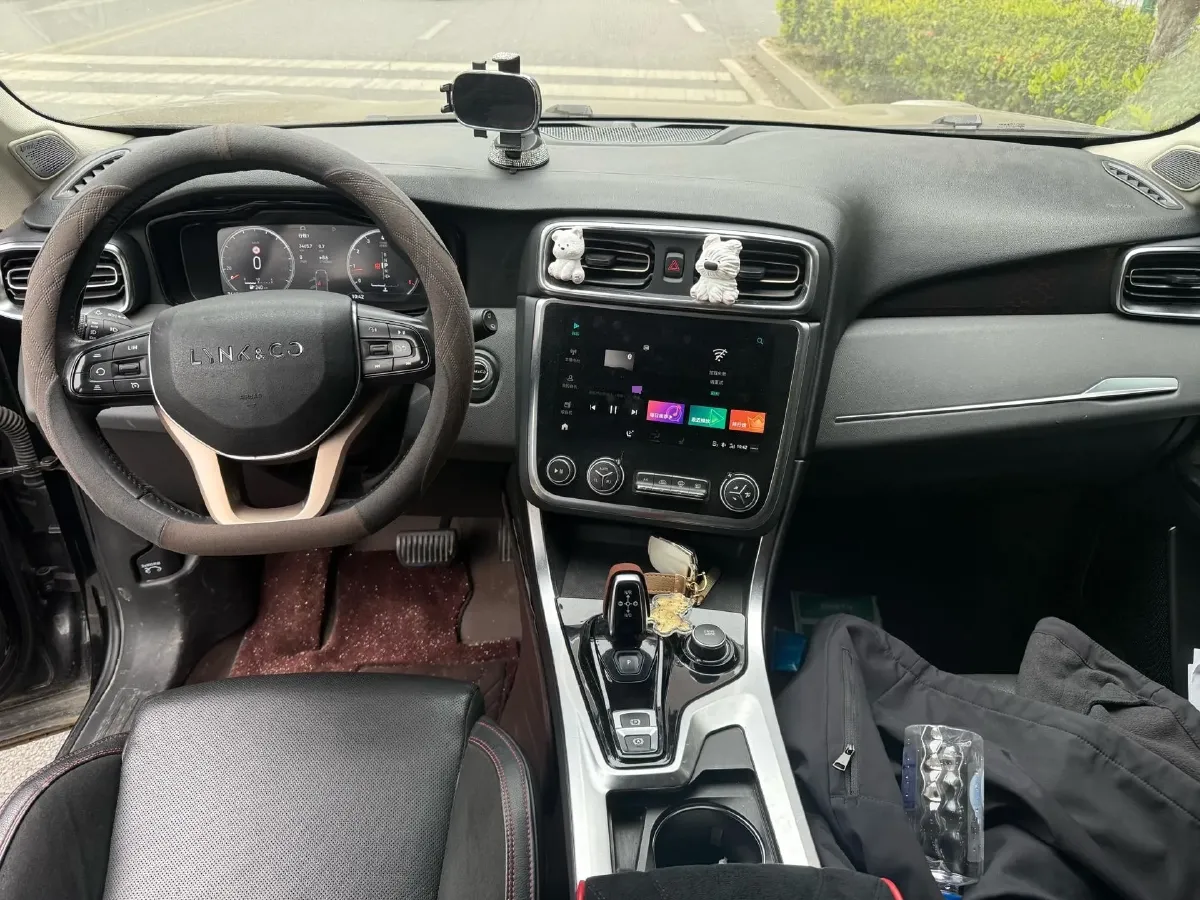 2019 LYNK&CO 01 2.0T 190HP L4 7DCT,autocango,china used car exporter,china ev exporter,chinese used car exporter,chinese used ev exporter