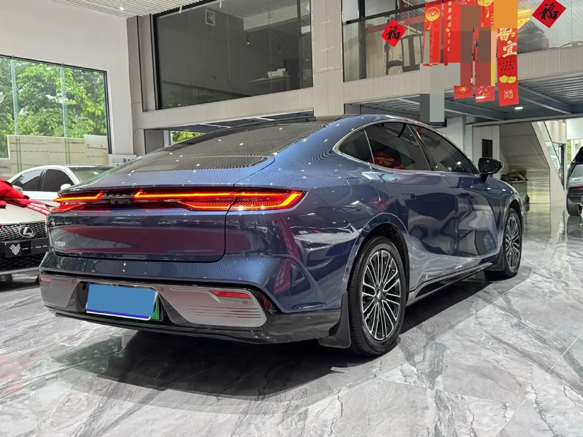 2025 Geely Galaxy Starshine 8 1.5L 112HP L4 1DHT PHEV,autocango,china used car exporter,china ev exporter,chinese used car exporter,chinese used ev exporter