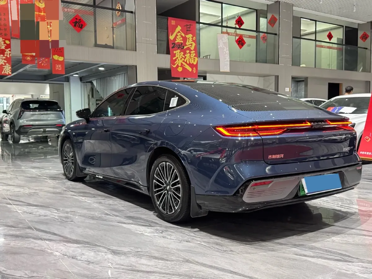 2025 Geely Galaxy Starshine 8 1.5L 112HP L4 1DHT PHEV,autocango,china used car exporter,china ev exporter,chinese used car exporter,chinese used ev exporter