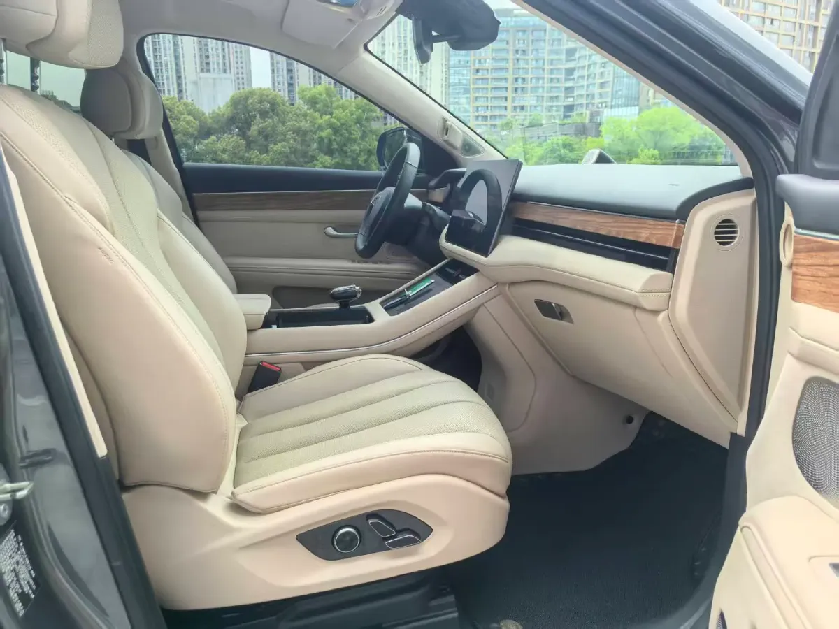 2022 Volvo S60 2.0T 197HP L4 8AT,autocango,china used car exporter,china ev exporter,chinese used car exporter,chinese used ev exporter