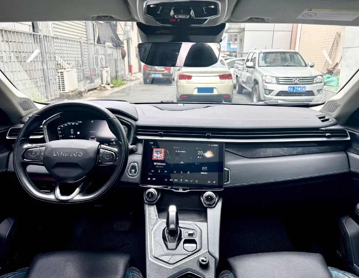 2022 LYNK&CO 05 2.0T 254HP L4 8AT,autocango,china used car exporter,china ev exporter,chinese used car exporter,chinese used ev exporter