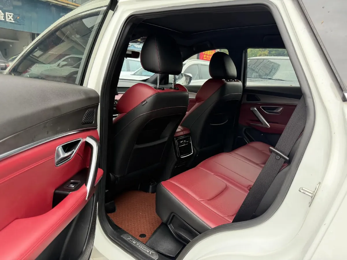 2021 Jetour X70 Plus 1.5T 156HP L4 6DCT,autocango,china used car exporter,china ev exporter,chinese used car exporter,chinese used ev exporter