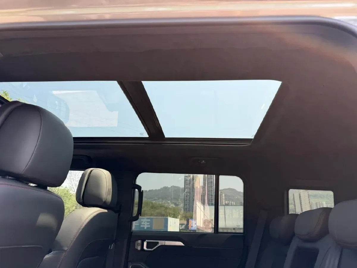 2024 Jetour ShanHai TravellerC-DM 1.5T 156HP L4 3DHT PHEV 43.24KWH,autocango,china used car exporter,china ev exporter,chinese used car exporter,chinese used ev exporter