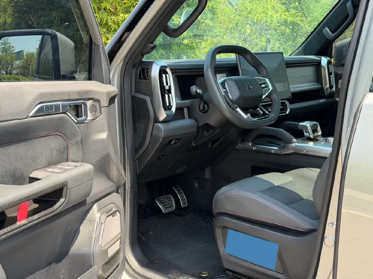 2024 Jetour ShanHai TravellerC-DM 1.5T 156HP L4 3DHT PHEV 43.24KWH,autocango,china used car exporter,china ev exporter,chinese used car exporter,chinese used ev exporter