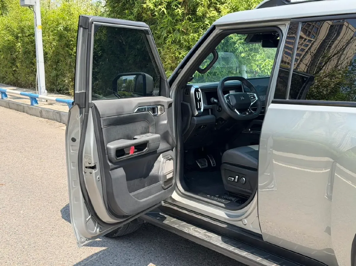 2024 Jetour ShanHai TravellerC-DM 1.5T 156HP L4 3DHT PHEV 43.24KWH,autocango,china used car exporter,china ev exporter,chinese used car exporter,chinese used ev exporter