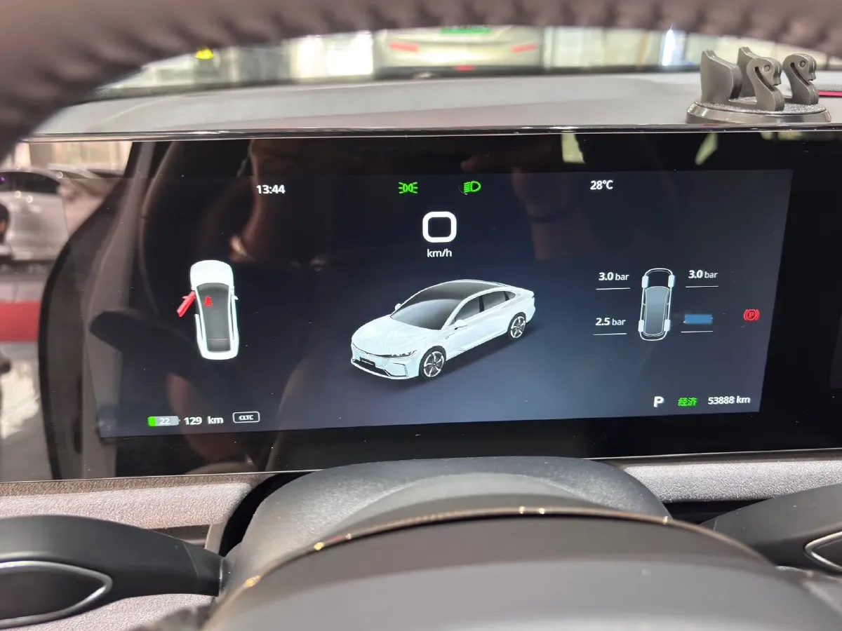 2023 Voyah ZhuiGuang BEV 82.11KWH,autocango,china used car exporter,china ev exporter,chinese used car exporter,chinese used ev exporter