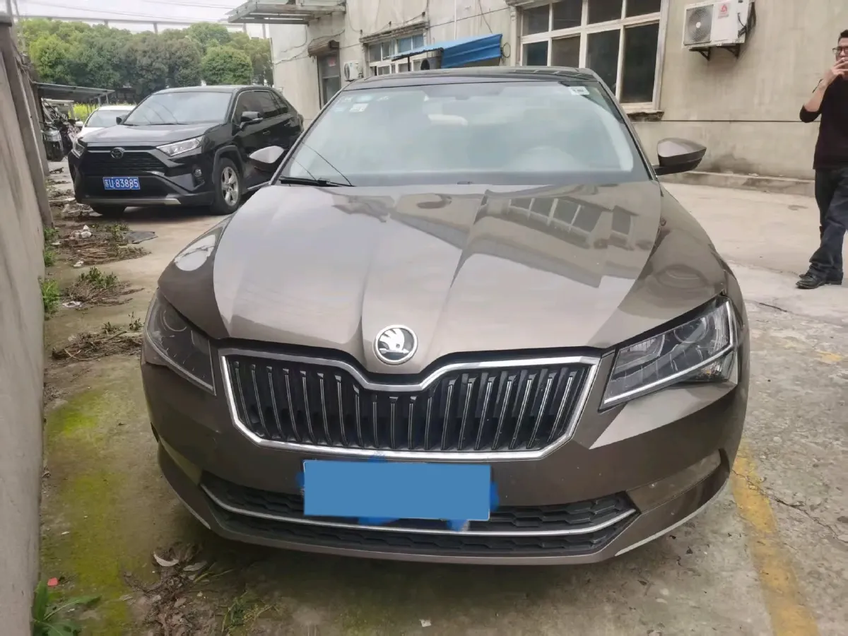 2018 Nissan Terra 2.5L 184HP L4 7AT,autocango,china used car exporter,china ev exporter,chinese used car exporter,chinese used ev exporter