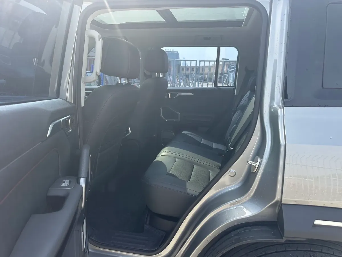 2023 Jetour Traveller 2.0T 254HP L4 7DCT,autocango,china used car exporter,china ev exporter,chinese used car exporter,chinese used ev exporter