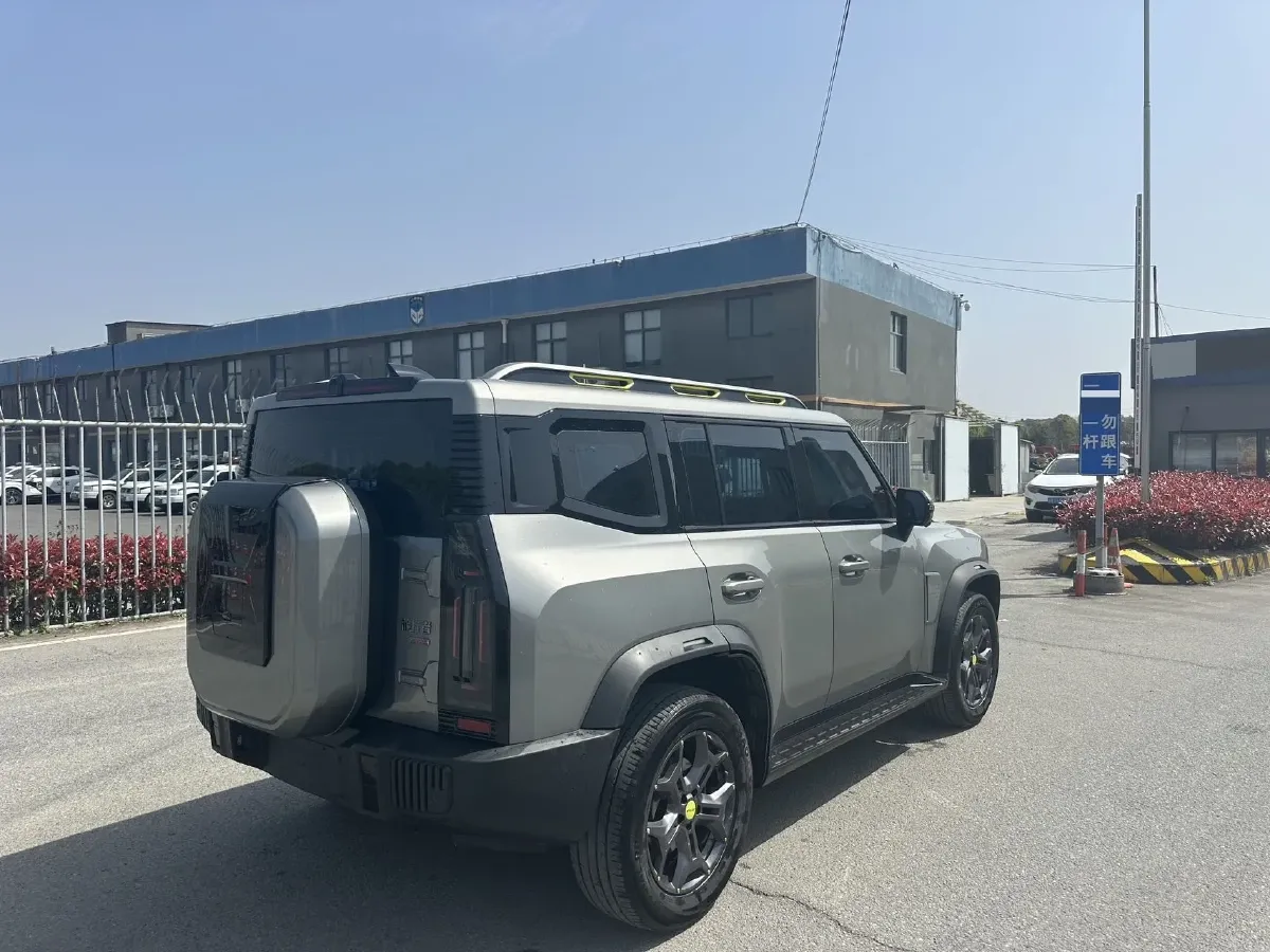 2023 Jetour Traveller 2.0T 254HP L4 7DCT,autocango,china used car exporter,china ev exporter,chinese used car exporter,chinese used ev exporter
