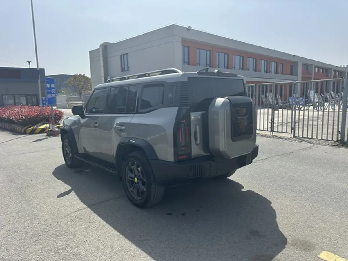 2023 Jetour Traveller 2.0T 254HP L4 7DCT,autocango,china used car exporter,china ev exporter,chinese used car exporter,chinese used ev exporter