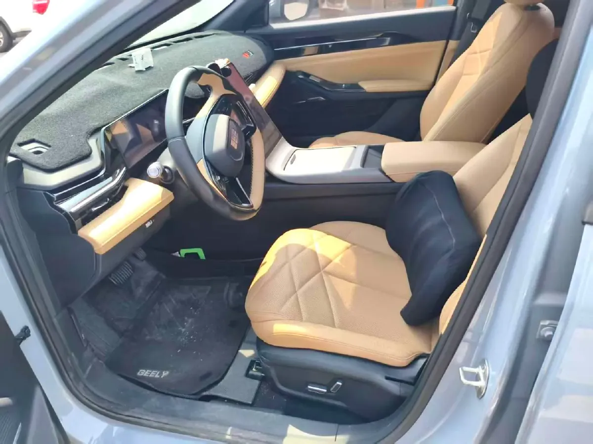 2024 Geely Galaxy L6 1.5T 163HP L4 3DHT PHEV,autocango,china used car exporter,china ev exporter,chinese used car exporter,chinese used ev exporter