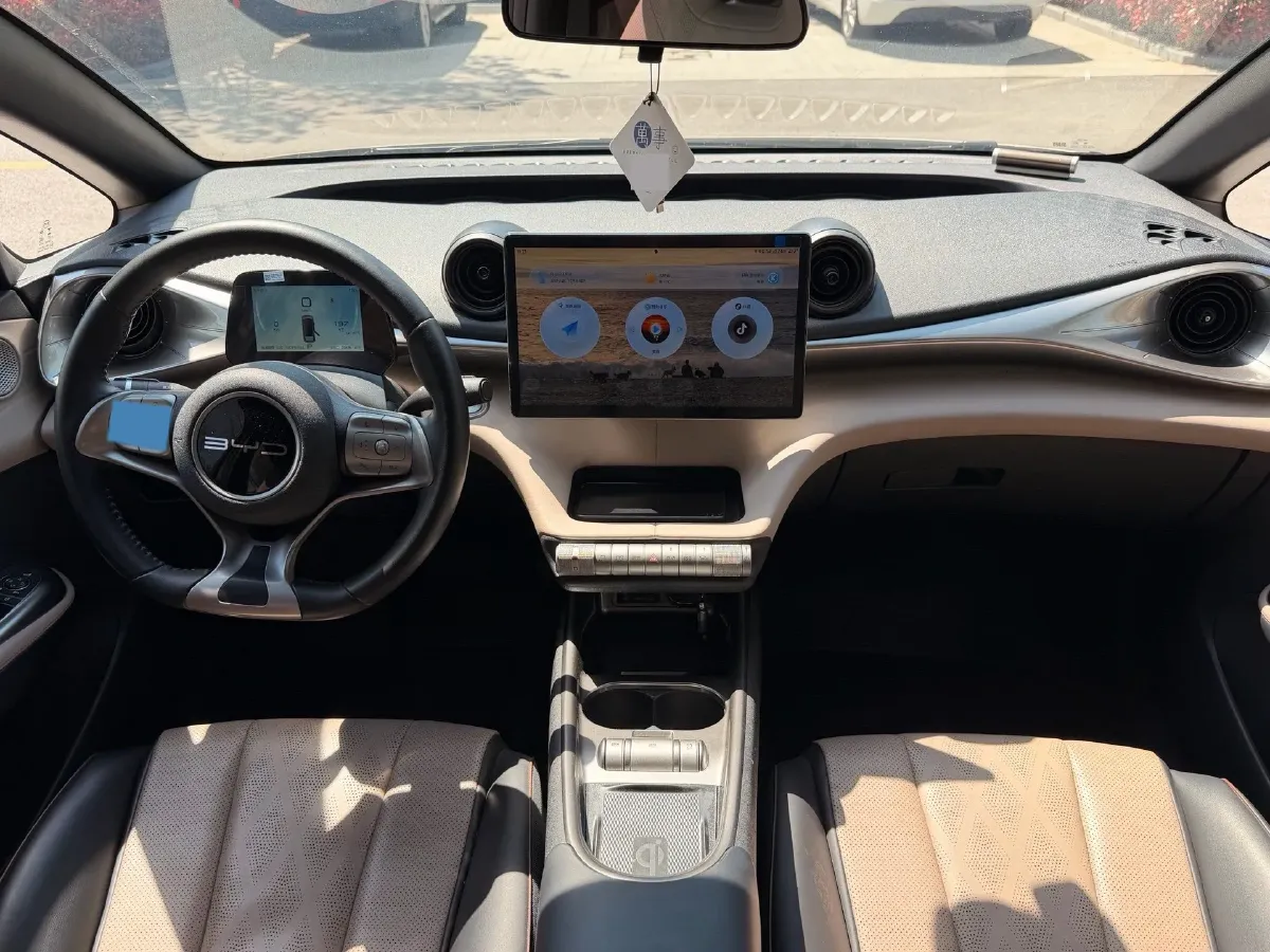 2023 BYD Dolphin BEV 44.928KWH,autocango,china used car exporter,china ev exporter,chinese used car exporter,chinese used ev exporter