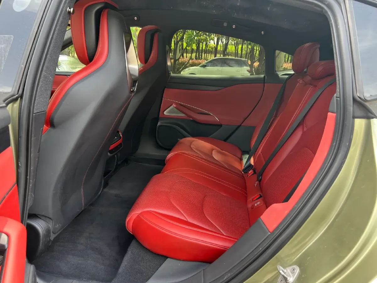 2024 MI SU7 BEV 94.3KWH,autocango,china used car exporter,china ev exporter,chinese used car exporter,chinese used ev exporter