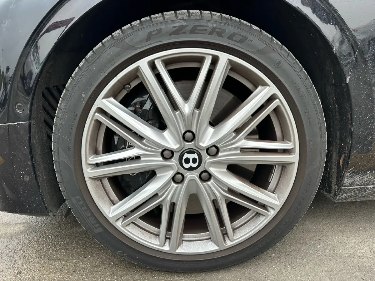 2022 Bentley Flying Spur 6.0T 635HP W12 8DCT,autocango,china used car exporter,china ev exporter,chinese used car exporter,chinese used ev exporter