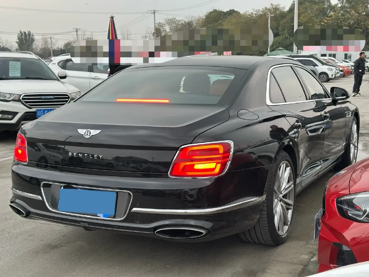 2022 Bentley Flying Spur 6.0T 635HP W12 8DCT,autocango,china used car exporter,china ev exporter,chinese used car exporter,chinese used ev exporter