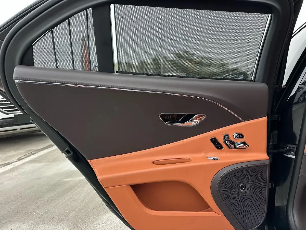 2022 Bentley Flying Spur 6.0T 635HP W12 8DCT,autocango,china used car exporter,china ev exporter,chinese used car exporter,chinese used ev exporter