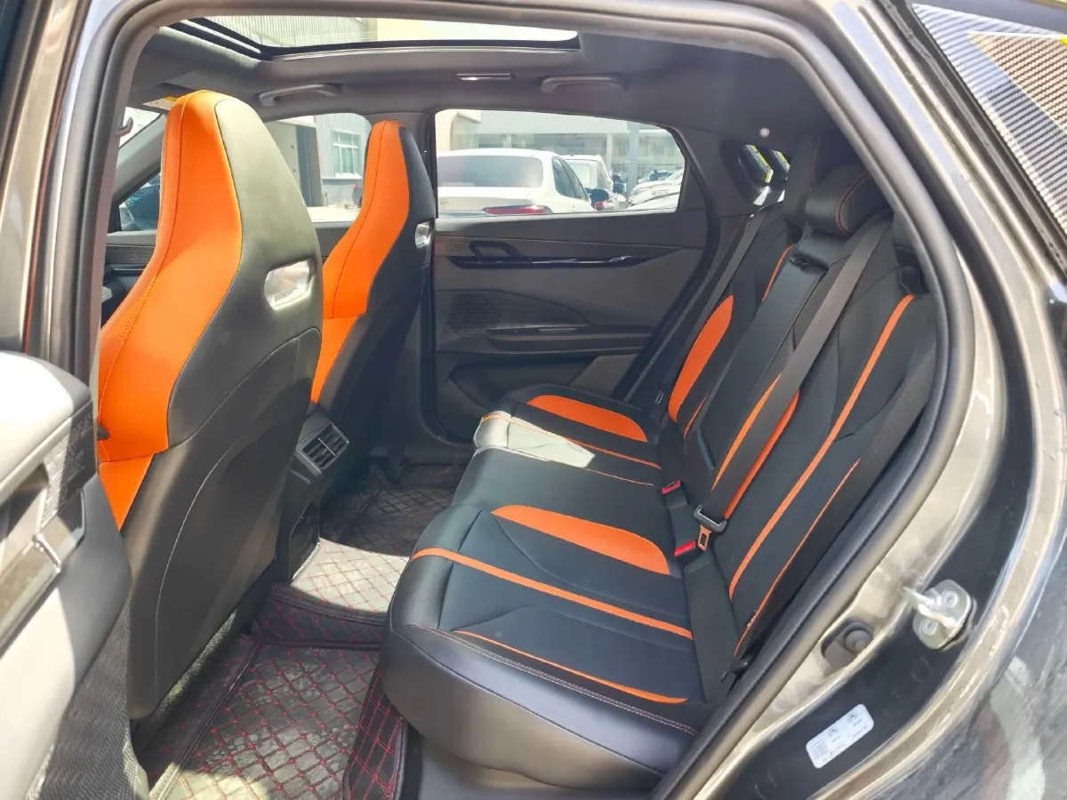 2025 ChangAn UNI-V 1.5T 192HP L4 7DCT,autocango,china used car exporter,china ev exporter,chinese used car exporter,chinese used ev exporter