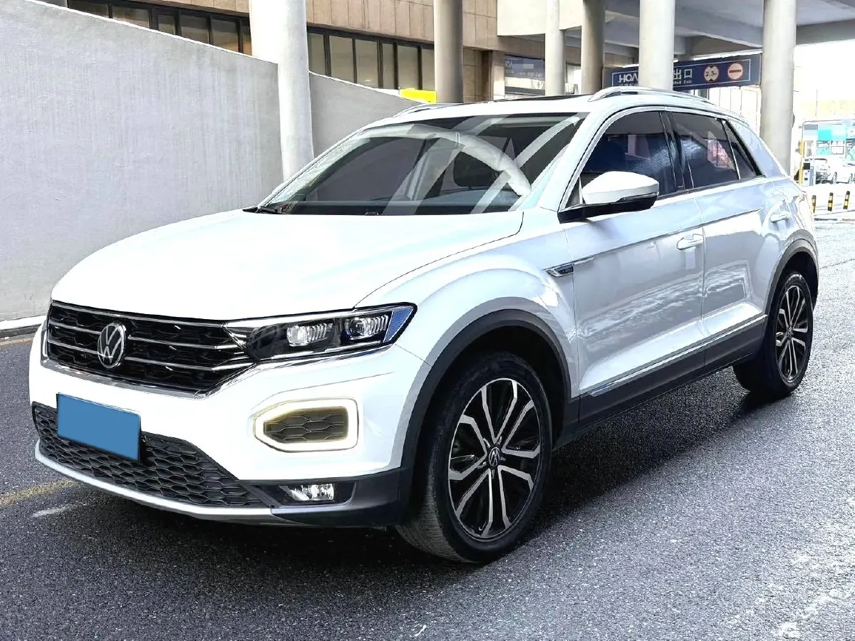 2021 Volkswagen T-Roc 1.4T 150HP L4 7DCT,autocango,china used car exporter,china ev exporter,chinese used car exporter,chinese used ev exporter