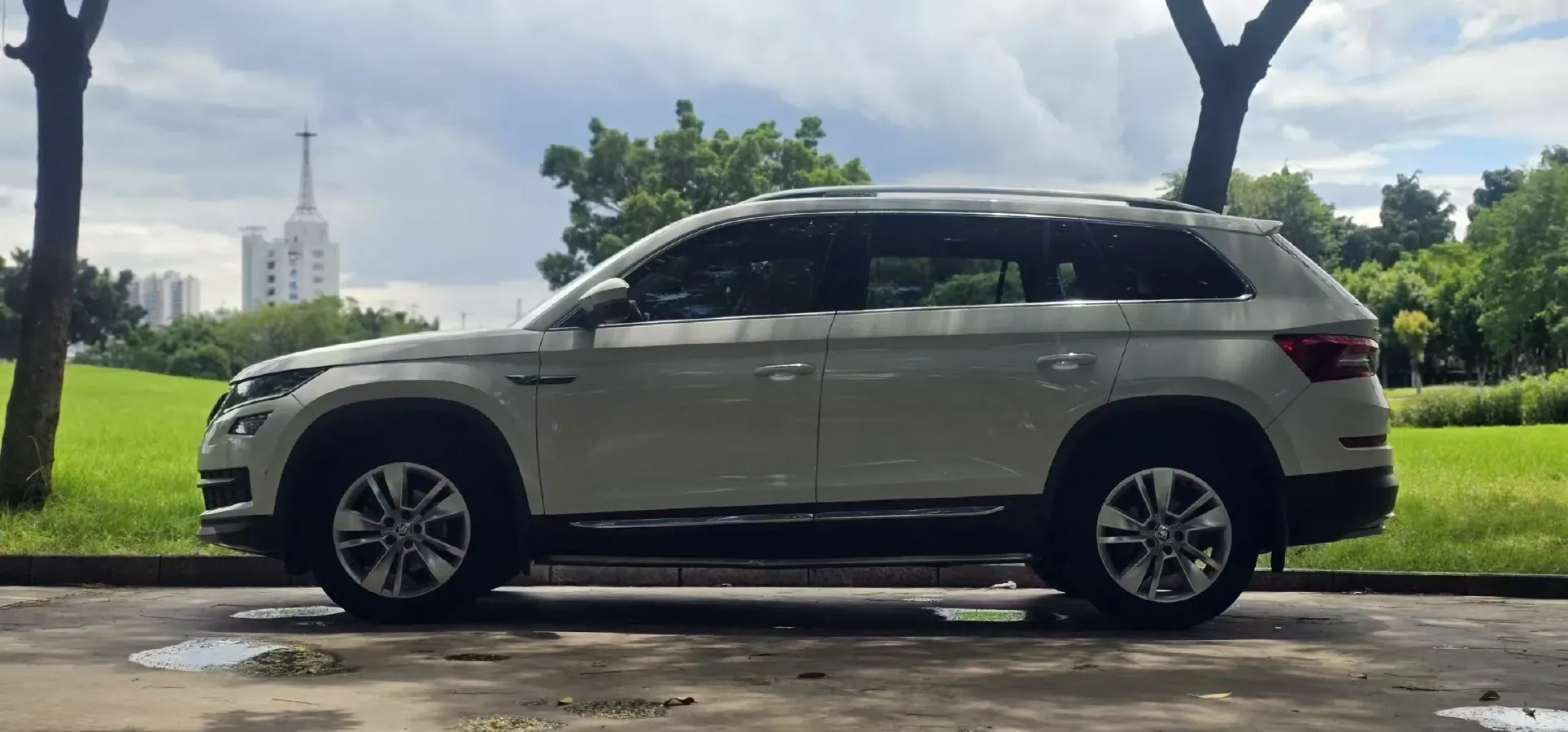 2018 Skoda Kodiak 2.0T 186HP L4 7DCT,autocango,china used car exporter,china ev exporter,chinese used car exporter,chinese used ev exporter