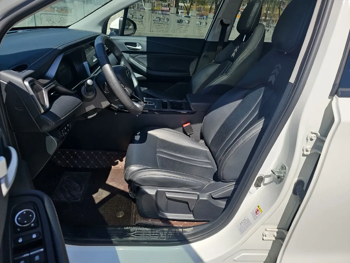 2023 GAC Trumpchi GS4 1.5T 177HP L4 6AT,autocango,china used car exporter,china ev exporter,chinese used car exporter,chinese used ev exporter