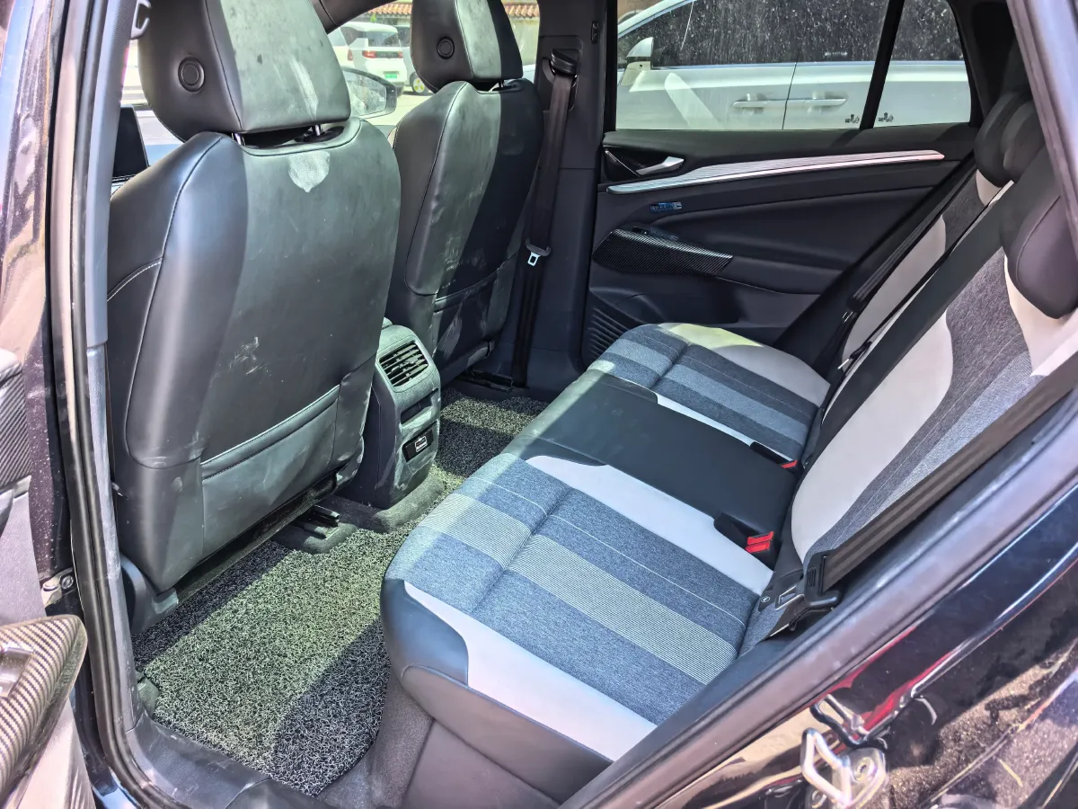 2024 Volkswagen ID.4 Crozz BEV 55.7KWH,autocango,china used car exporter,china ev exporter,chinese used car exporter,chinese used ev exporter