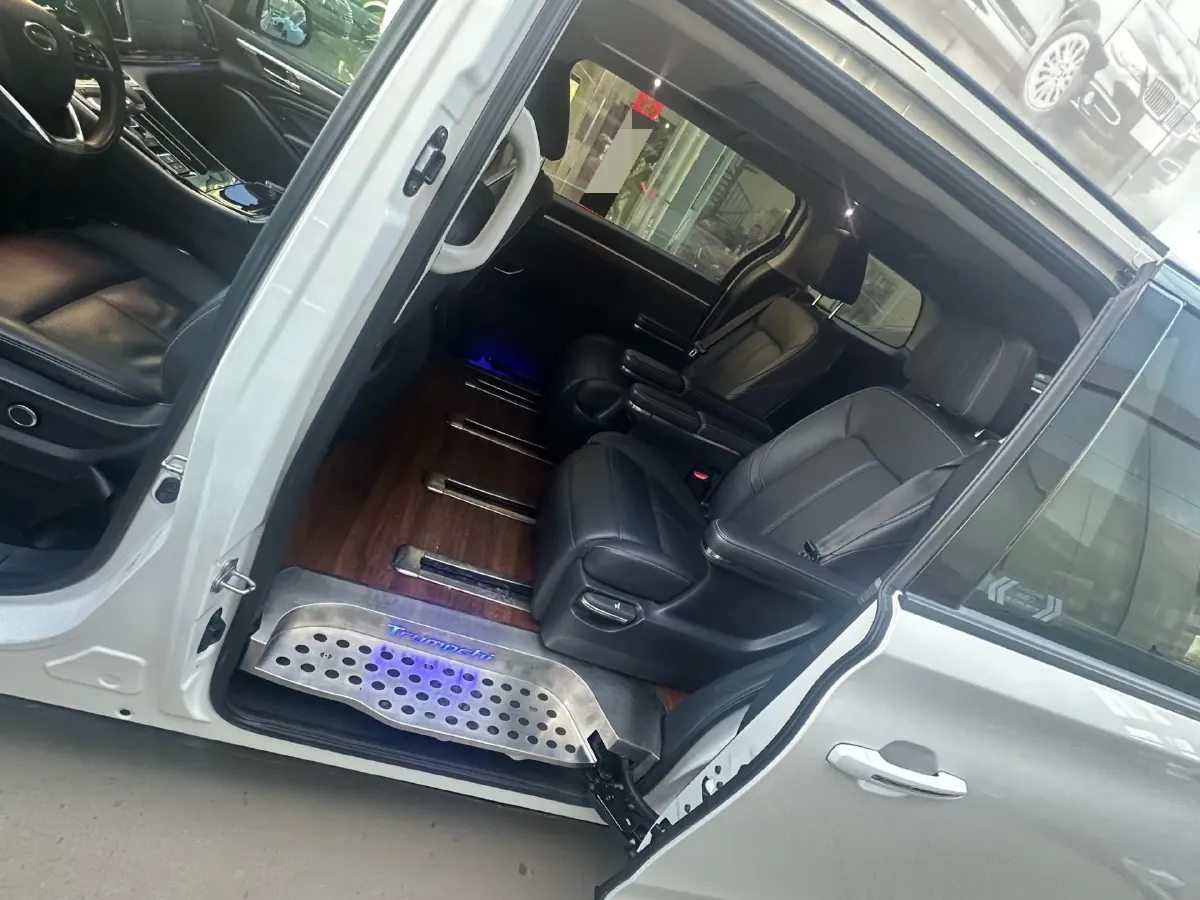 2021 GAC Trumpchi M8 2.0T 252HP L4 8AT,autocango,china used car exporter,china ev exporter,chinese used car exporter,chinese used ev exporter