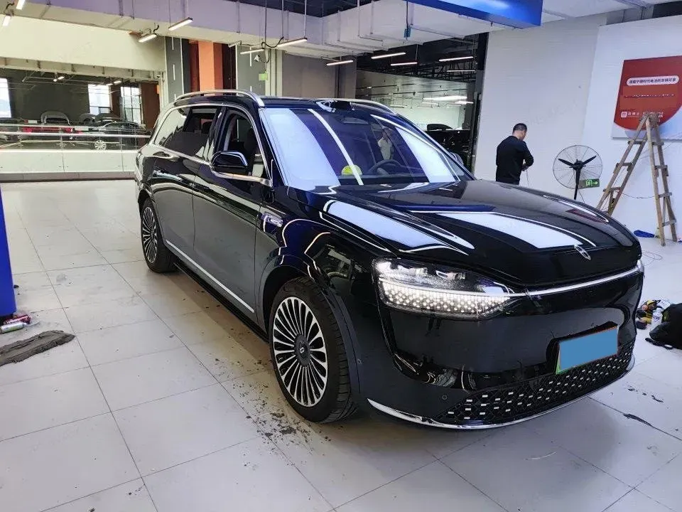 2025 AITO AITO M9 REEV 160HP REEV 52KWH,autocango,china used car exporter,china ev exporter,chinese used car exporter,chinese used ev exporter