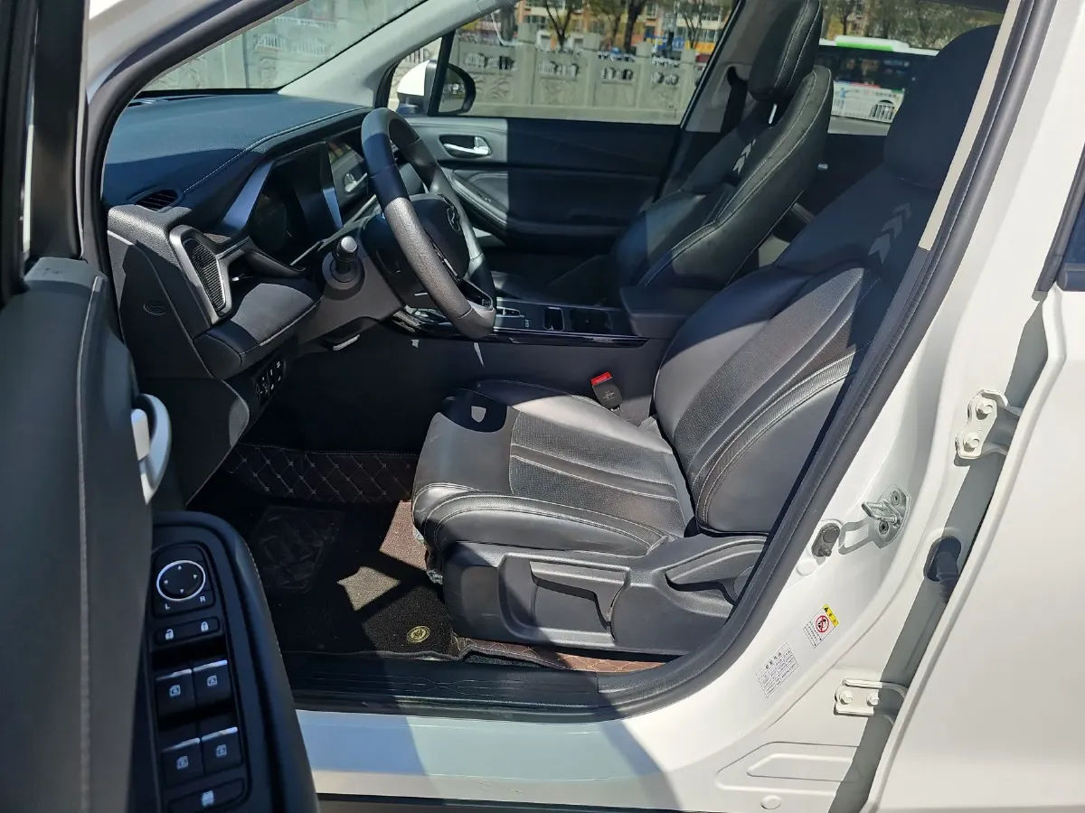 2023 GAC Trumpchi GS4 1.5T 177HP L4 6AT,autocango,china used car exporter,china ev exporter,chinese used car exporter,chinese used ev exporter