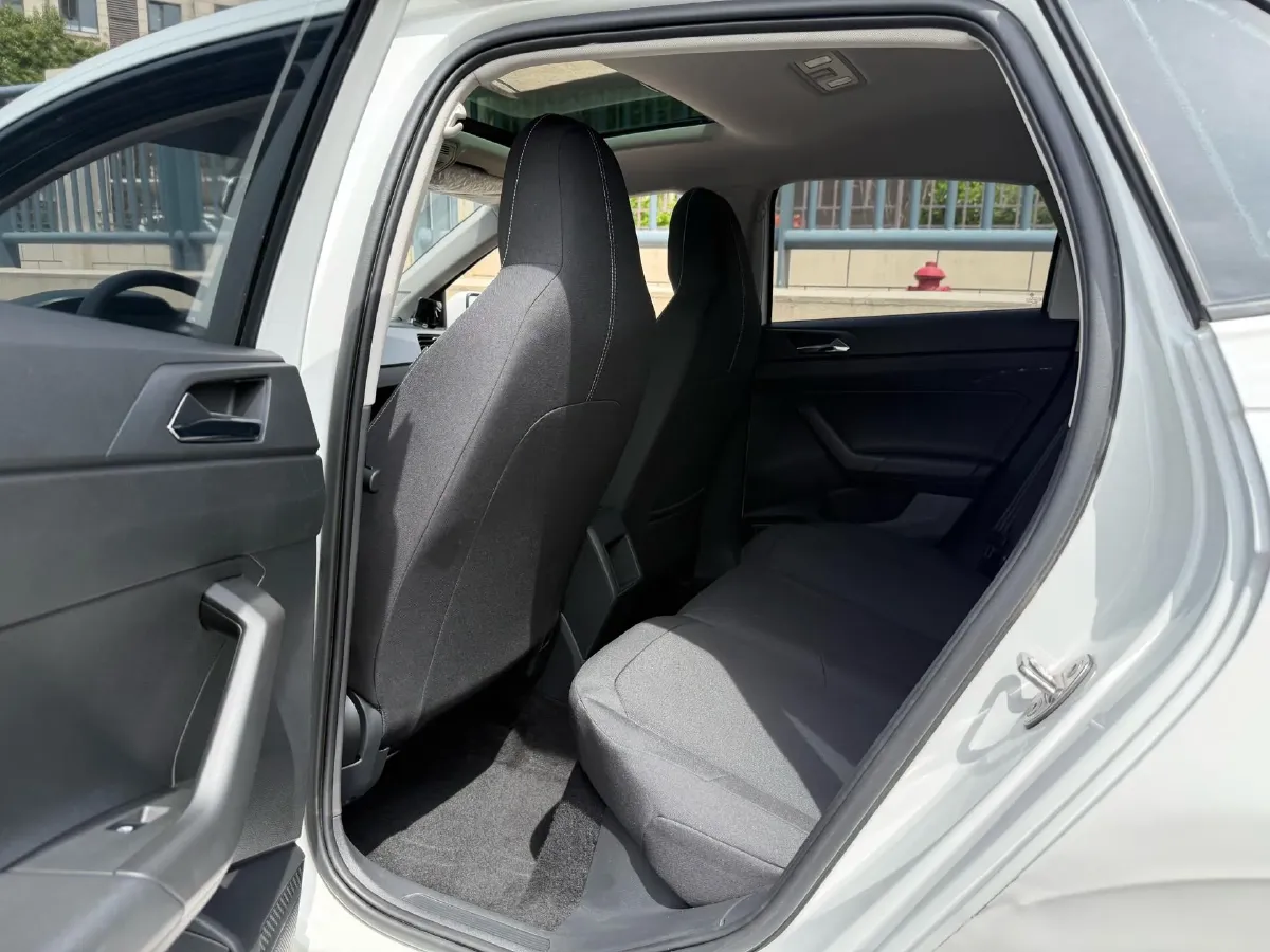 2019 Volkswagen Polo 1.5L 113HP L4 6AT,autocango,china used car exporter,china ev exporter,chinese used car exporter,chinese used ev exporter