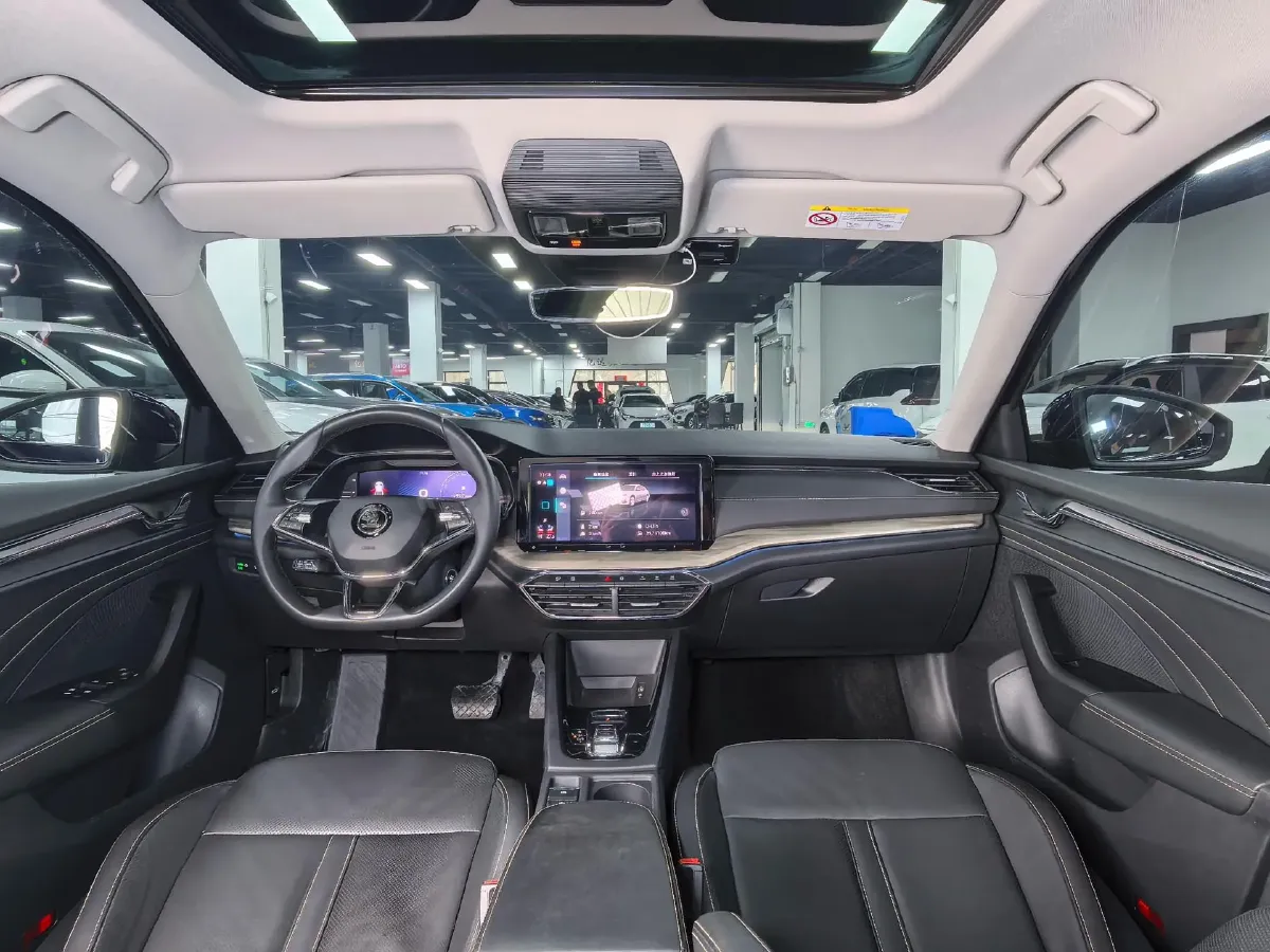 2022 Skoda Octavia 1.4T 150HP L4 7DCT,autocango,china used car exporter,china ev exporter,chinese used car exporter,chinese used ev exporter