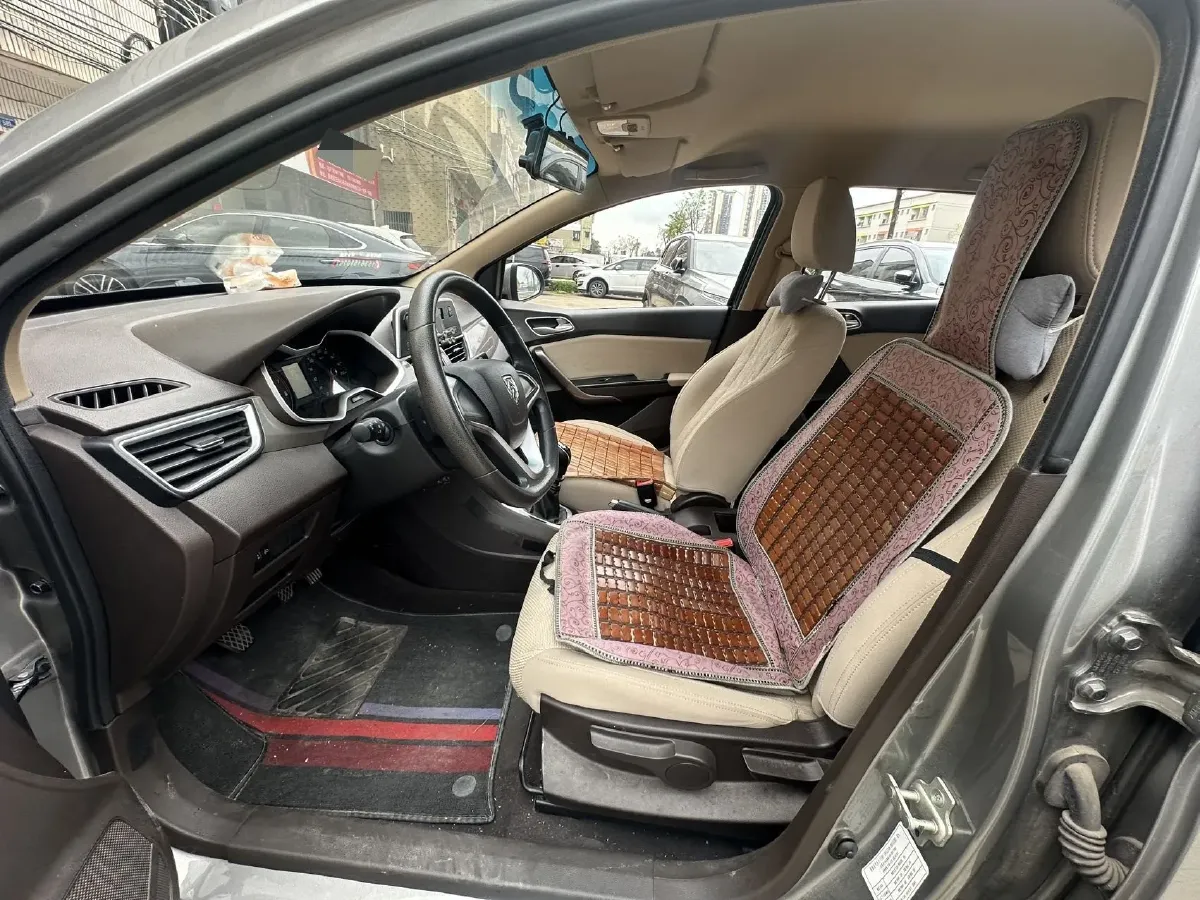 2019 JinBei XinYuan T32S 1.5L 102HP L4 5MT,autocango,china used car exporter,china ev exporter,chinese used car exporter,chinese used ev exporter