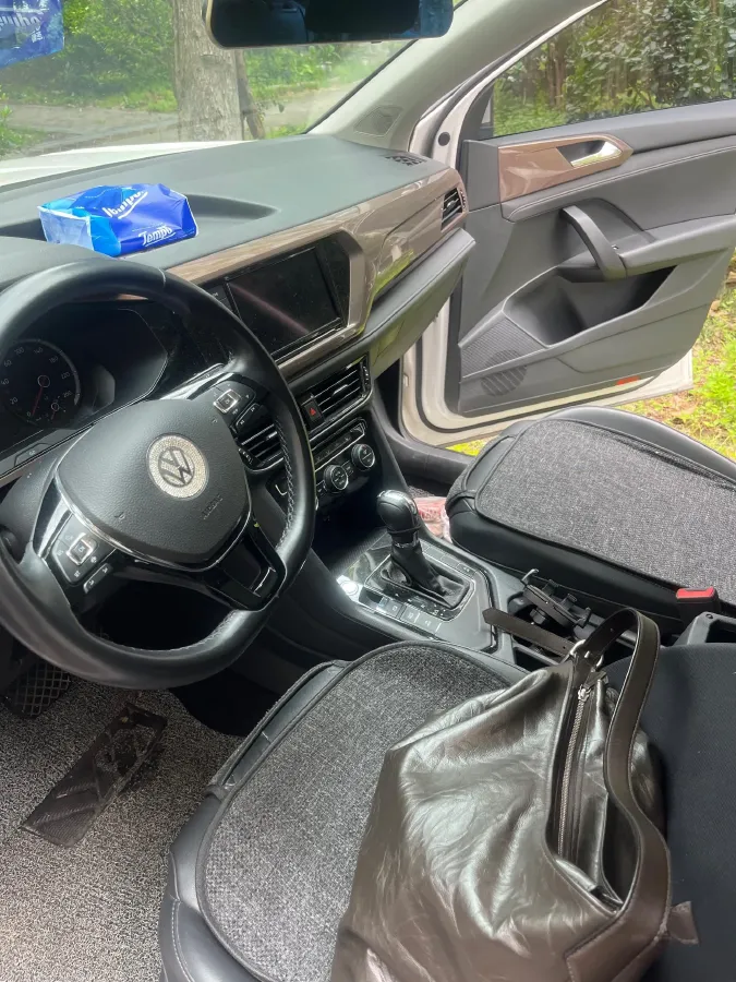 2019 MINI MINI 1.5T 102HP L3 7DCT,autocango,china used car exporter,china ev exporter,chinese used car exporter,chinese used ev exporter