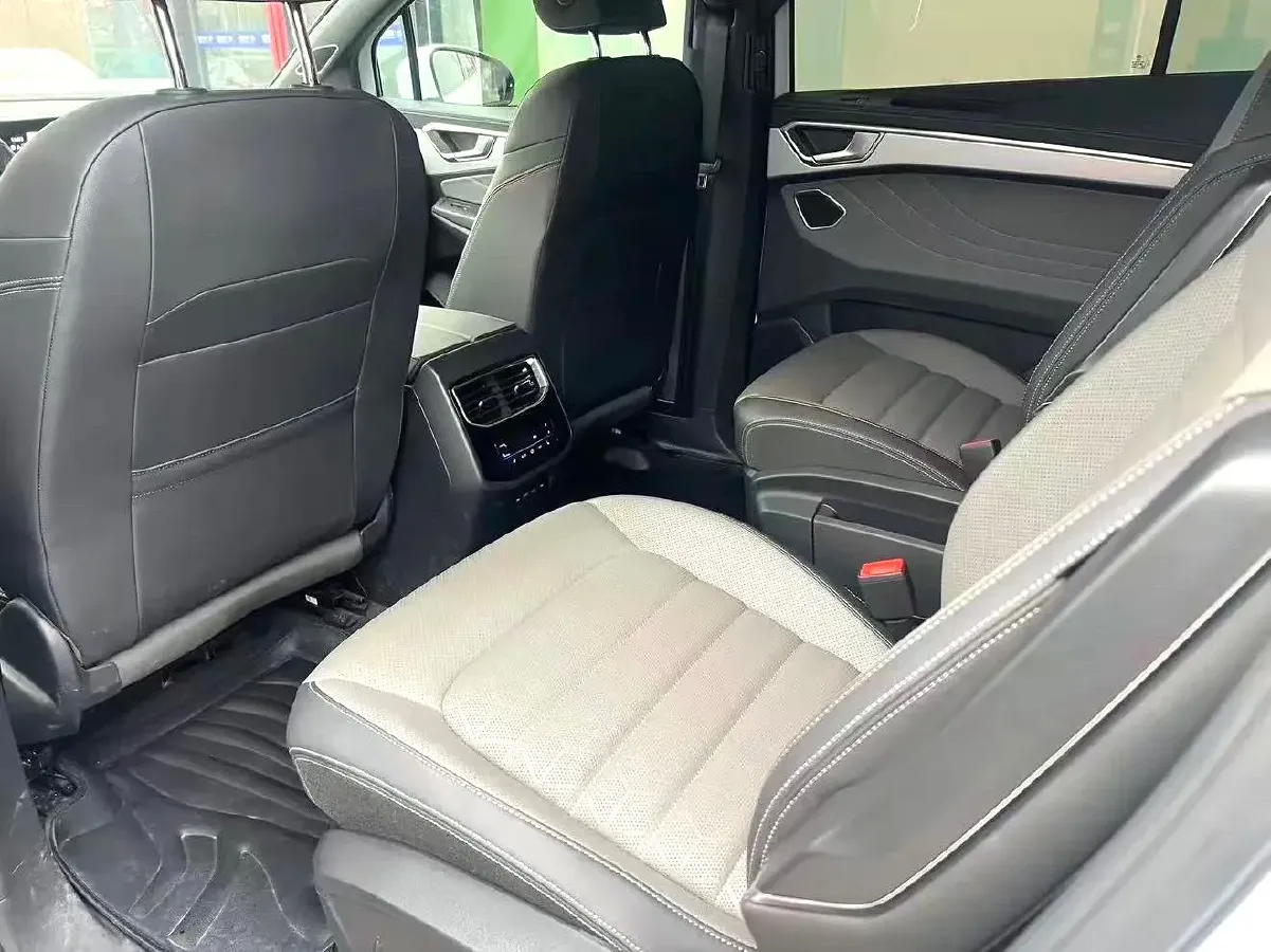 2023 Volkswagen Talagon 2.0T 220HP L4 7DCT,autocango,china used car exporter,china ev exporter,chinese used car exporter,chinese used ev exporter