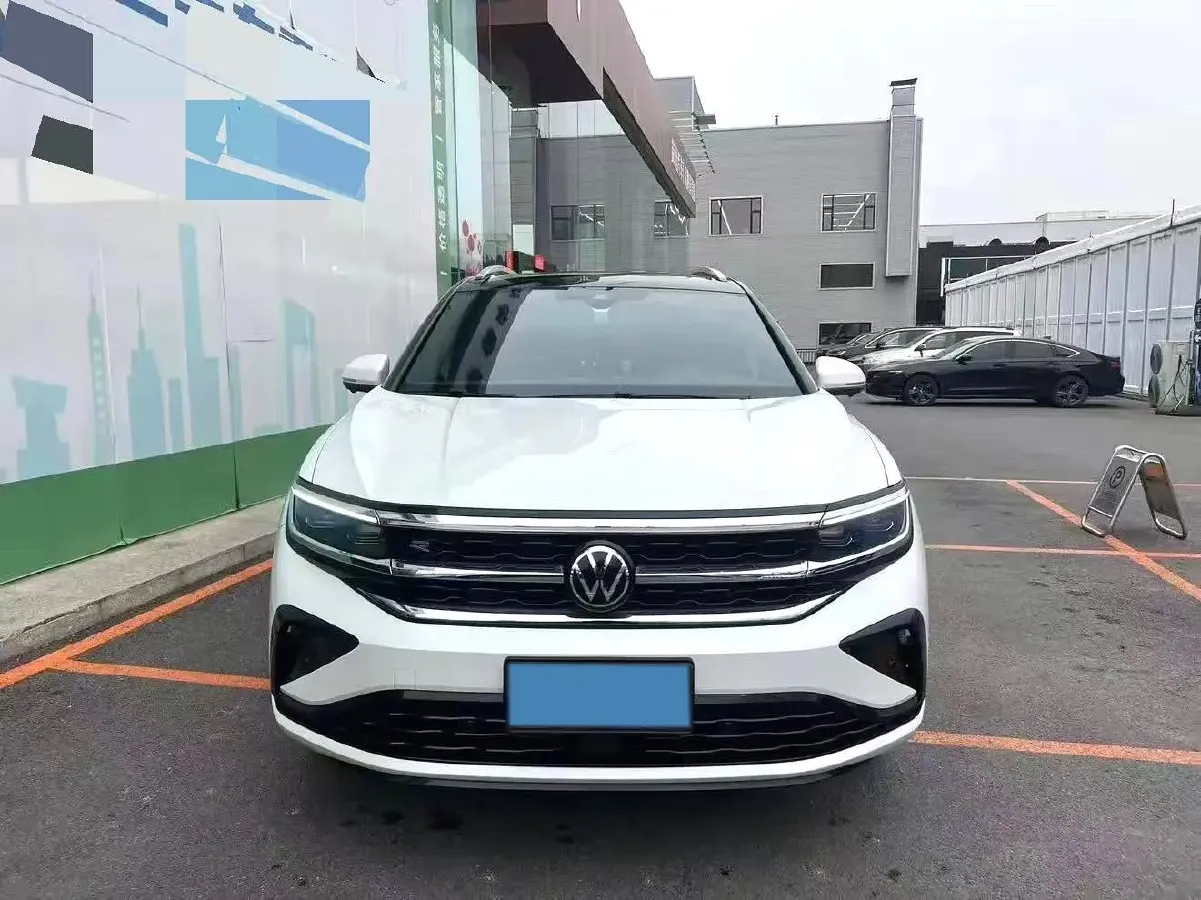 2023 Volkswagen Talagon 2.0T 220HP L4 7DCT,autocango,china used car exporter,china ev exporter,chinese used car exporter,chinese used ev exporter