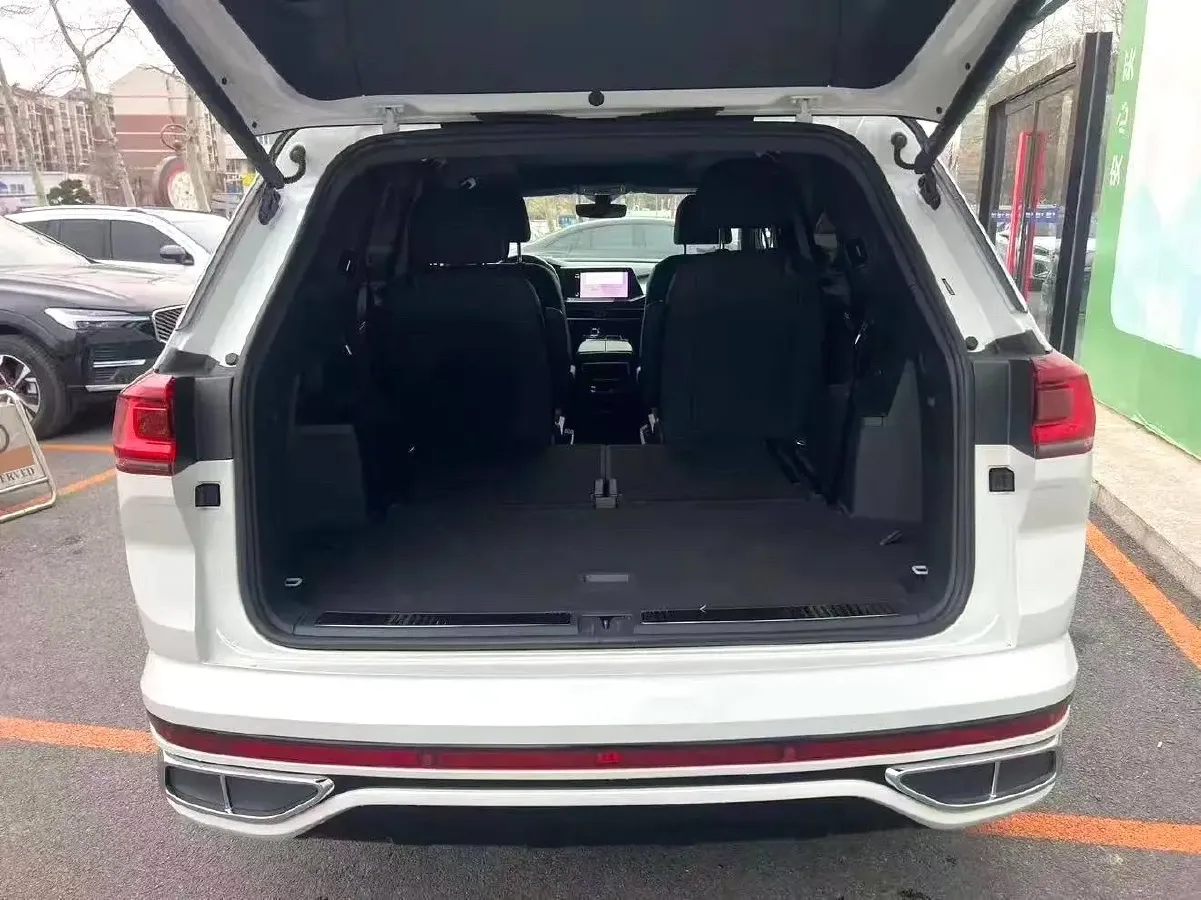 2023 Volkswagen Talagon 2.0T 220HP L4 7DCT,autocango,china used car exporter,china ev exporter,chinese used car exporter,chinese used ev exporter