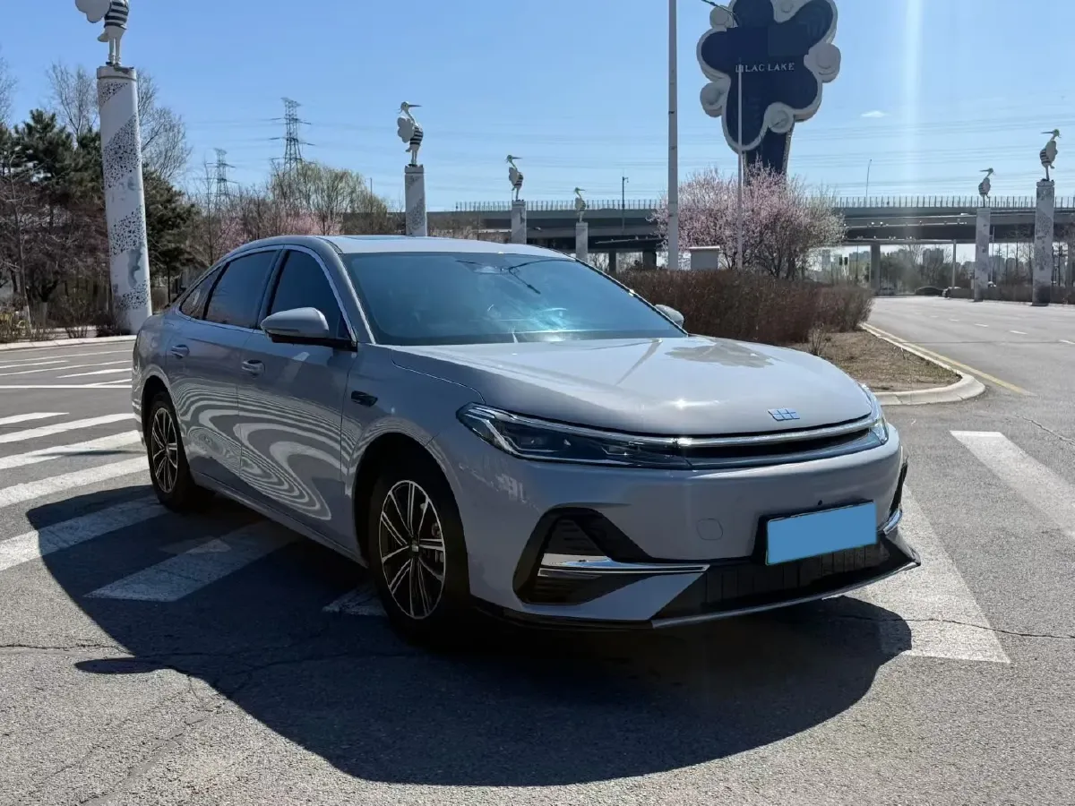 2025 Geely Galaxy A7 1.5L 112HP L4 1DHT PHEV,autocango,china used car exporter,china ev exporter,chinese used car exporter,chinese used ev exporter