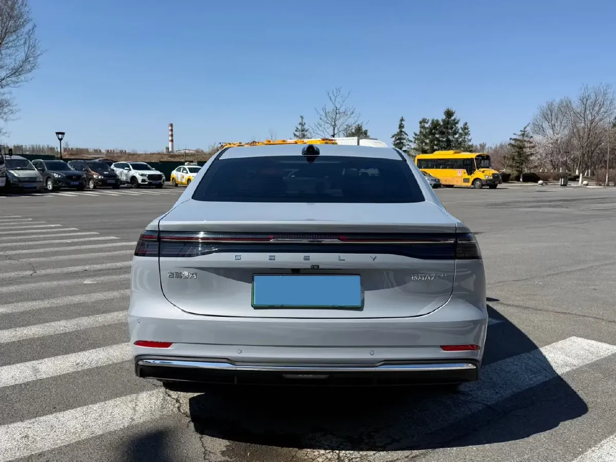 2025 Geely Galaxy A7 1.5L 112HP L4 1DHT PHEV,autocango,china used car exporter,china ev exporter,chinese used car exporter,chinese used ev exporter