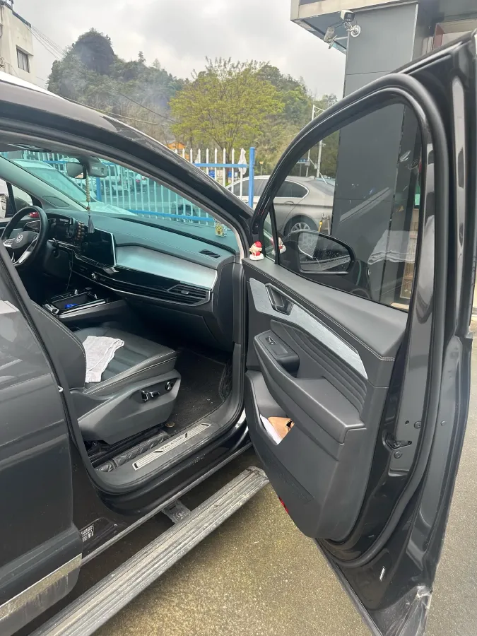 2023 Volkswagen Talagon 2.0T 220HP L4 7DCT,autocango,china used car exporter,china ev exporter,chinese used car exporter,chinese used ev exporter