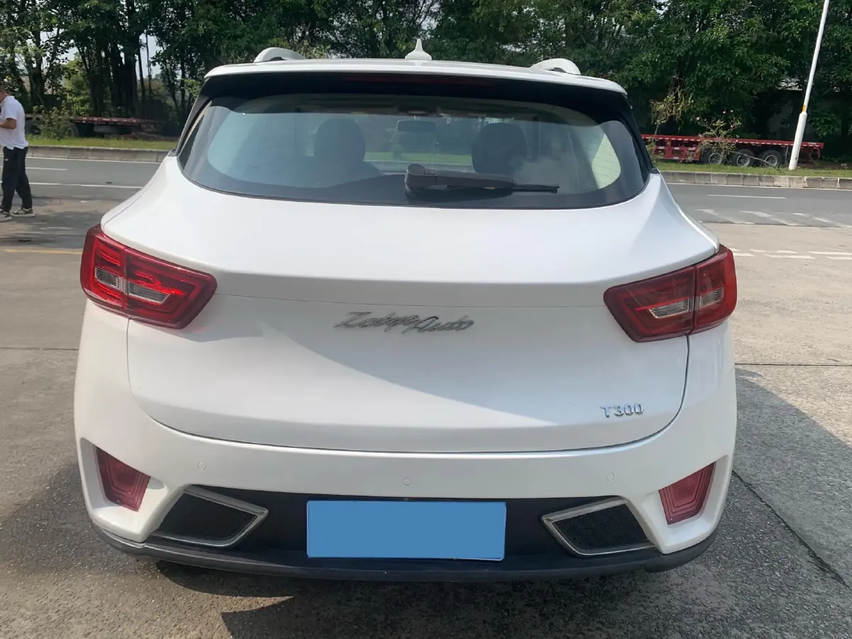 2017 Zotye T300 1.5L 112HP L4 5MT,autocango,china used car exporter,china ev exporter,chinese used car exporter,chinese used ev exporter
