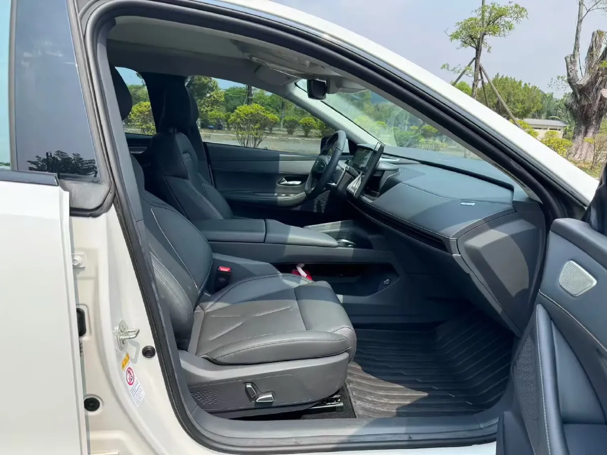 2022 Mazda 3 Axela 2.0L 158HP L4 6AT,autocango,china used car exporter,china ev exporter,chinese used car exporter,chinese used ev exporter