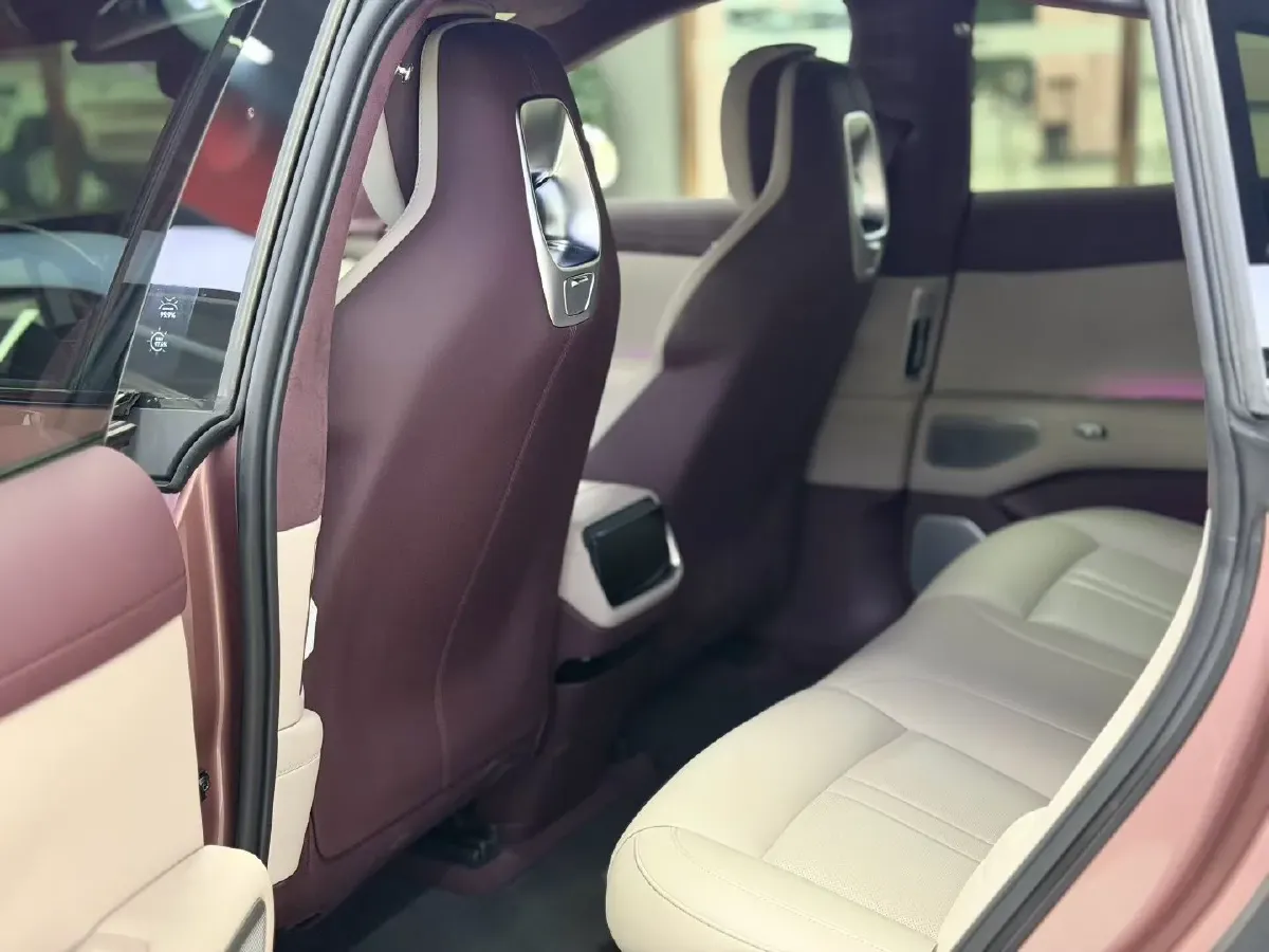 2025 MI YU7 BEV 101.7KWH,autocango,china used car exporter,china ev exporter,chinese used car exporter,chinese used ev exporter