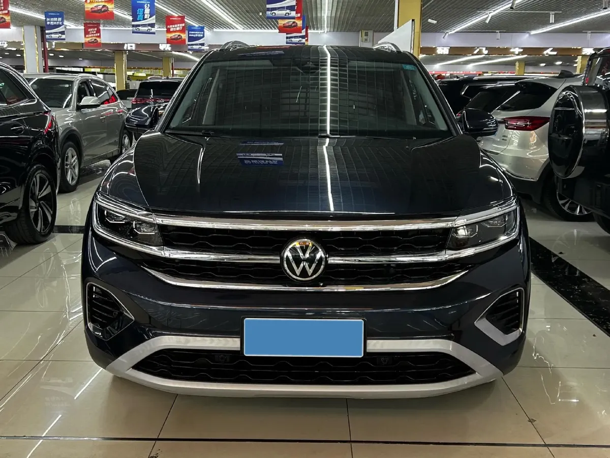 2022 Volkswagen Talagon 2.5T 299HP V6 7DCT,autocango,china used car exporter,china ev exporter,chinese used car exporter,chinese used ev exporter