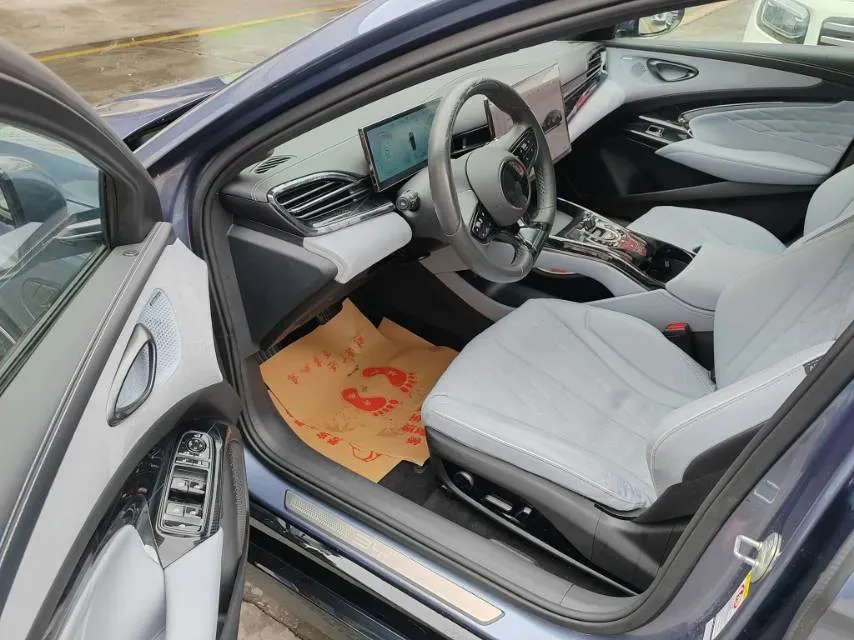 2022 AITO AITO M5 Range Extended 125HP REEV 40KWH,autocango,china used car exporter,china ev exporter,chinese used car exporter,chinese used ev exporter