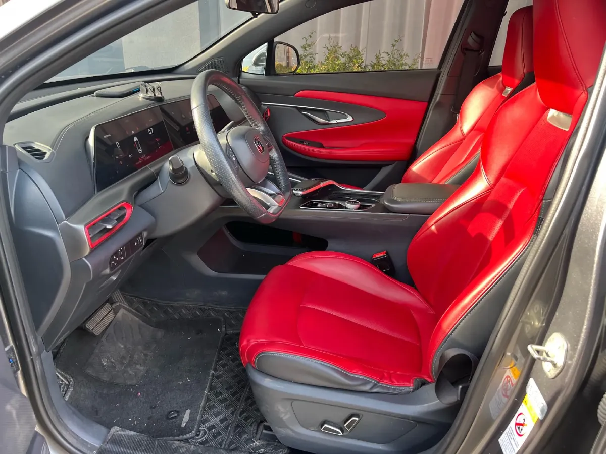 2020 ChangAn UNI-T 1.5T 180HP L4 7DCT,autocango,china used car exporter,china ev exporter,chinese used car exporter,chinese used ev exporter