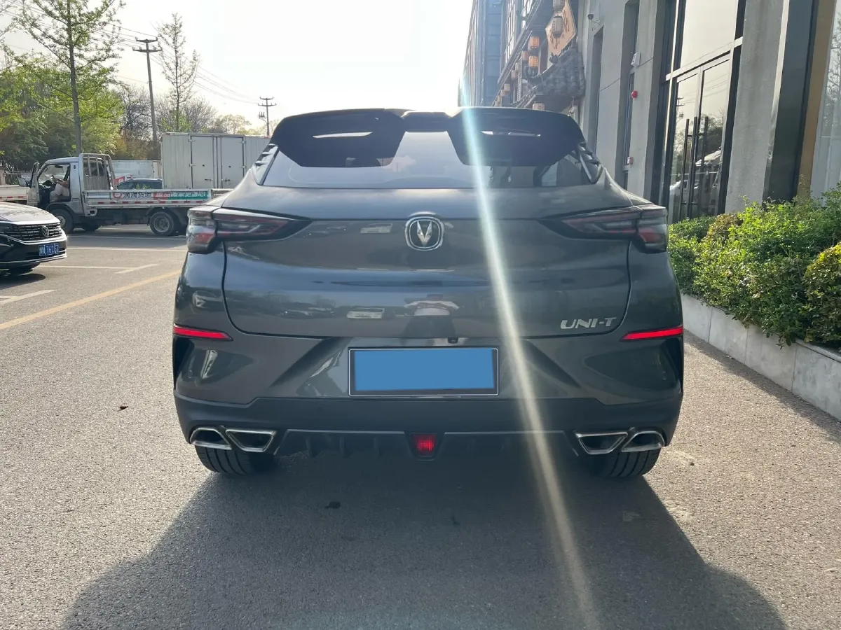 2020 ChangAn UNI-T 1.5T 180HP L4 7DCT,autocango,china used car exporter,china ev exporter,chinese used car exporter,chinese used ev exporter