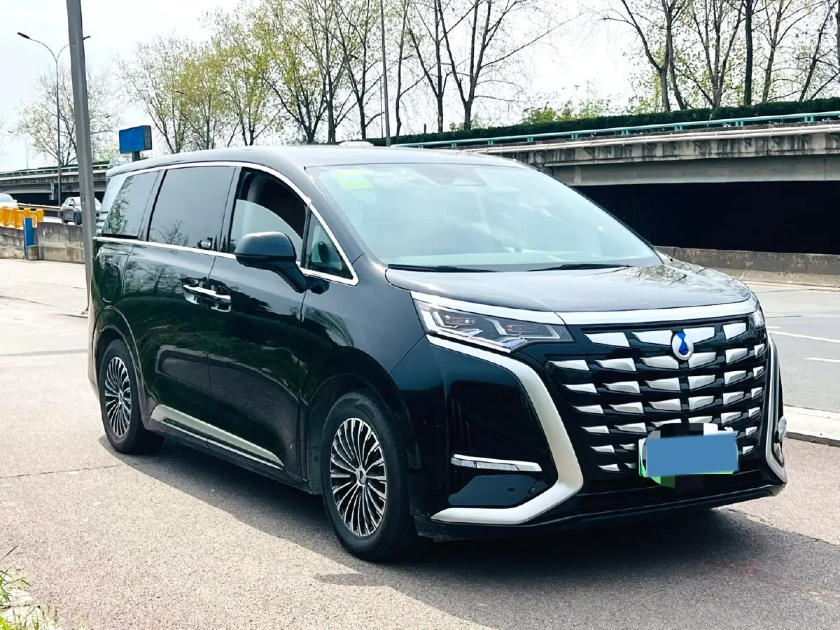 2022 Mercedes-Benz GLC Class 2.0T 197HP L4 9AT,autocango,china used car exporter,china ev exporter,chinese used car exporter,chinese used ev exporter