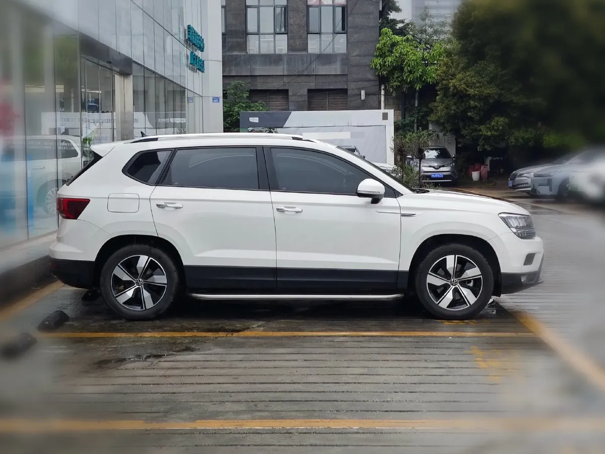 2021 Volkswagen Tharu 1.4T 150HP L4 7DCT,autocango,china used car exporter,china ev exporter,chinese used car exporter,chinese used ev exporter