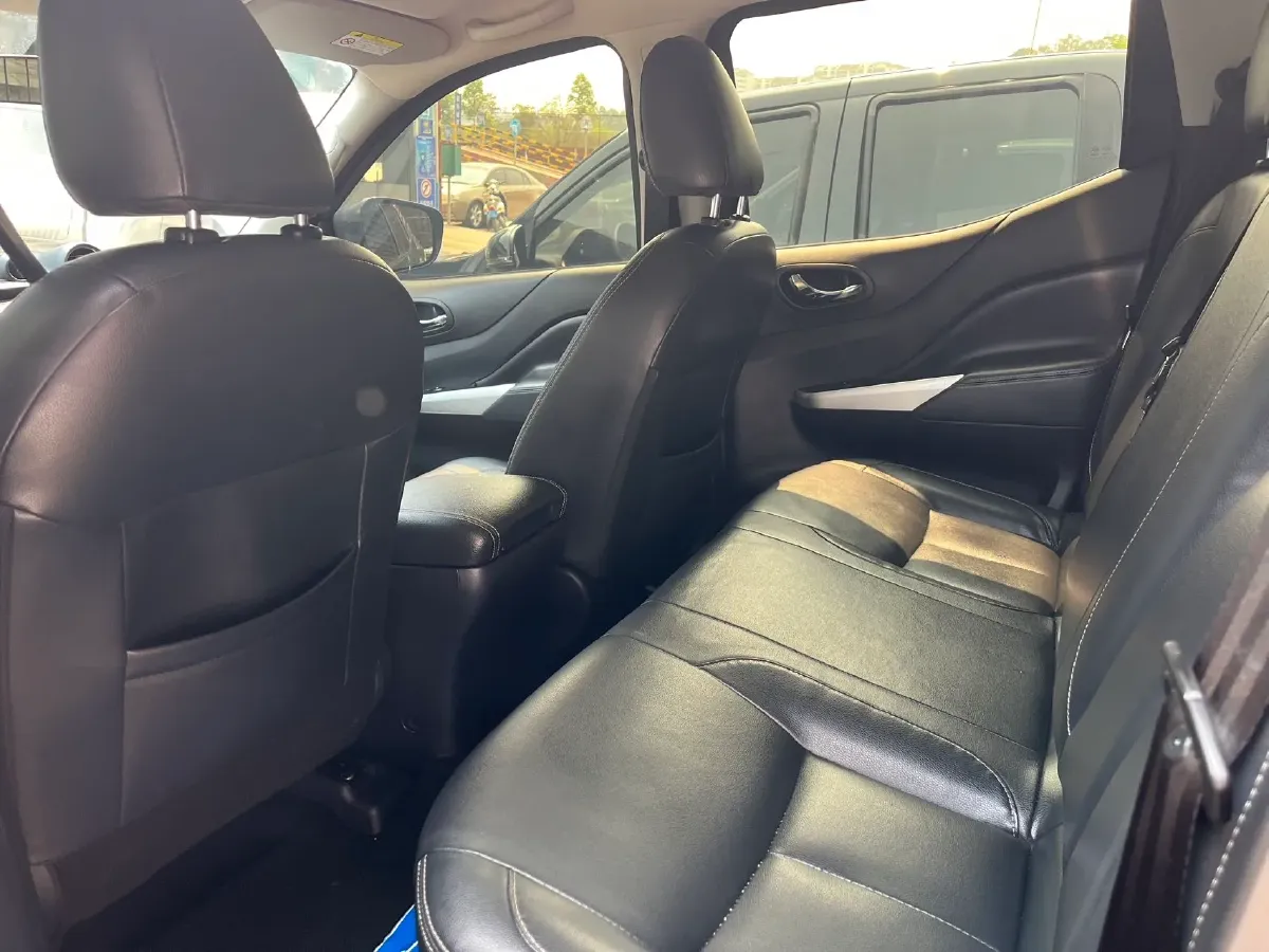 2021 Dongfeng RuiQi 6 2.3T 163HP L4 6MT,autocango,china used car exporter,china ev exporter,chinese used car exporter,chinese used ev exporter