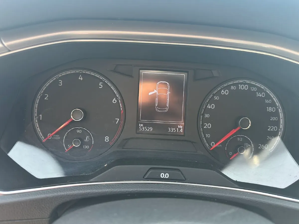 2021 Volkswagen T-Roc 1.4T 150HP L4 7DCT,autocango,china used car exporter,china ev exporter,chinese used car exporter,chinese used ev exporter